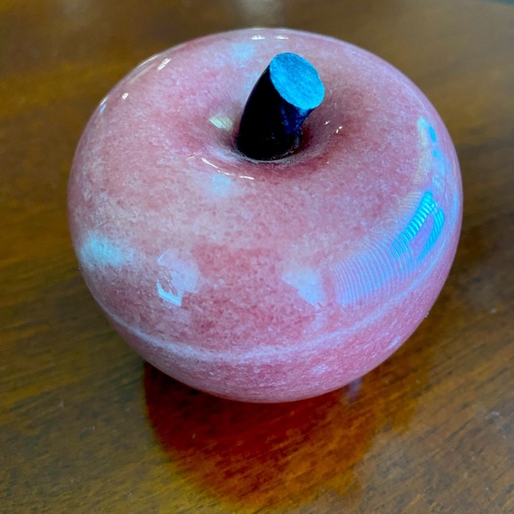 Apple Paperweight - Picture 1 of 5